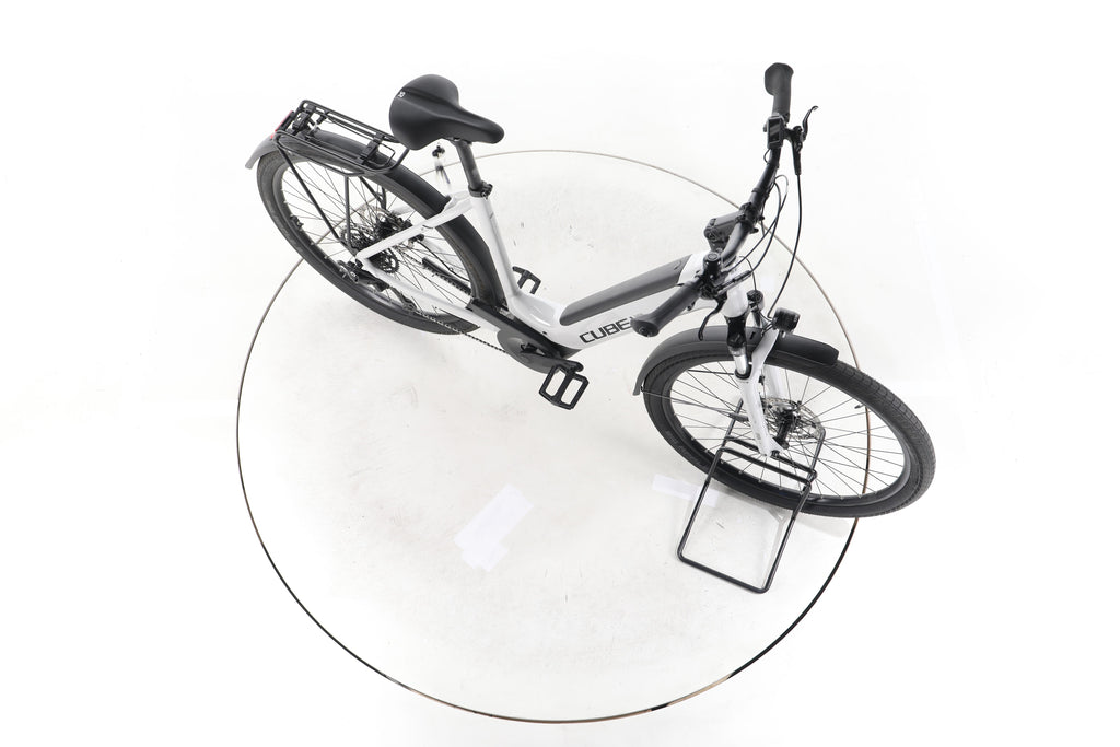 Cube Touring Hybrid ONE Trekking E-Bike Tiefeinsteiger 2025 - Image 14