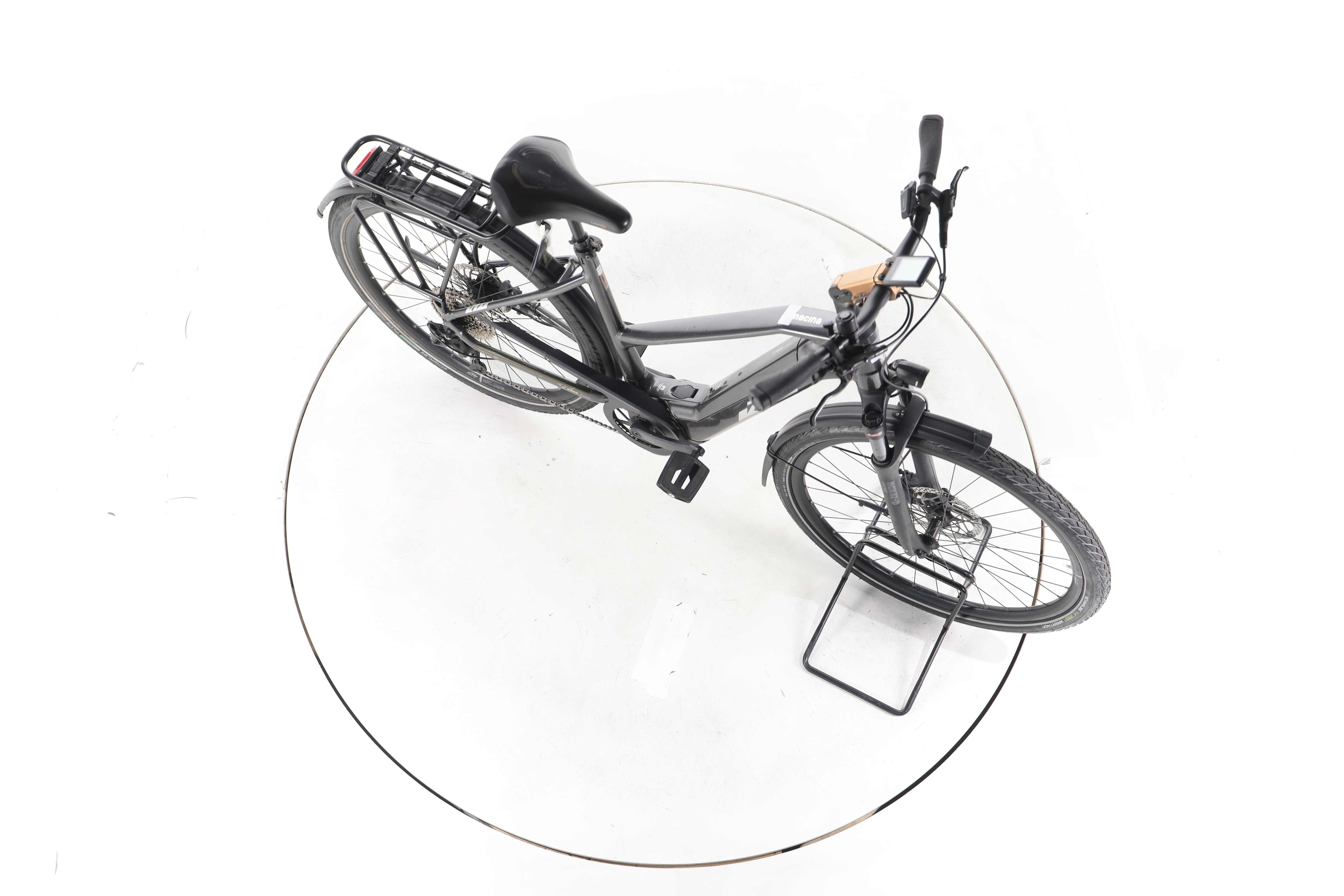 KTM Macina Style 740 Trekking E-Bike - Image 14
