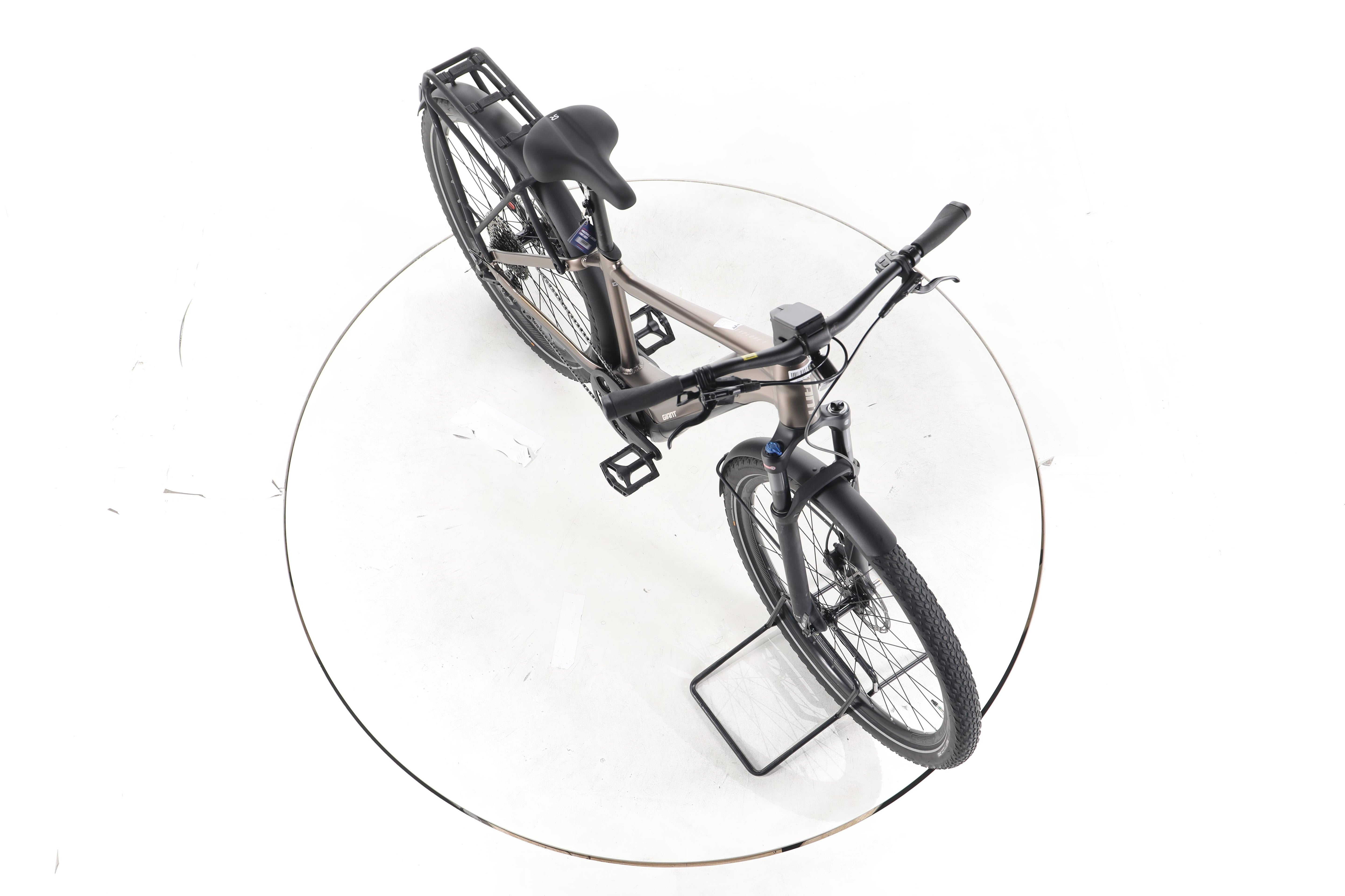 Giant Explore E+ Pro 1 Trekking E-Bike - Image 15
