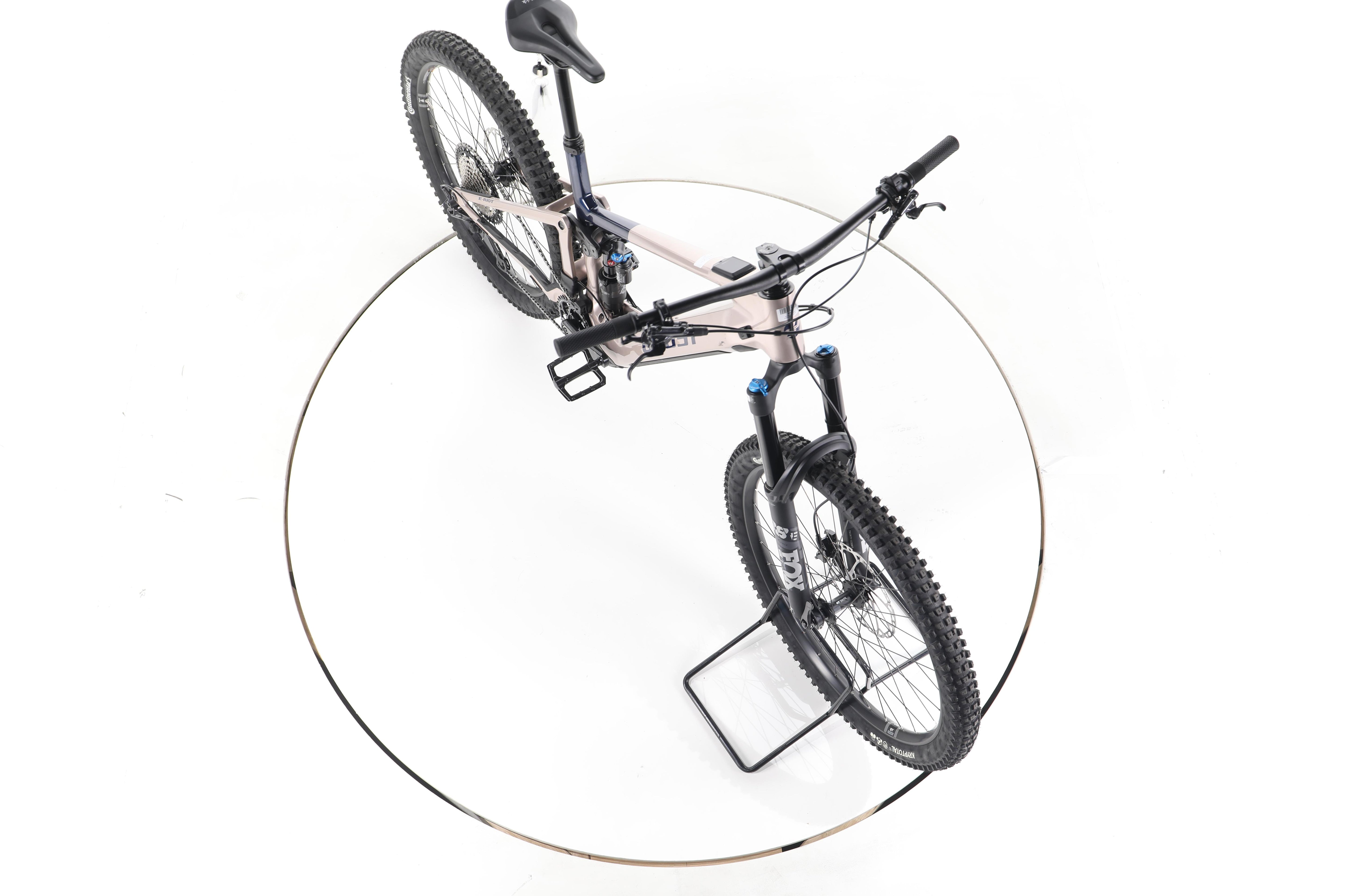 Ghost E-Riot CF Pro E-Bike Fully Carbon 2025 - Image 15
