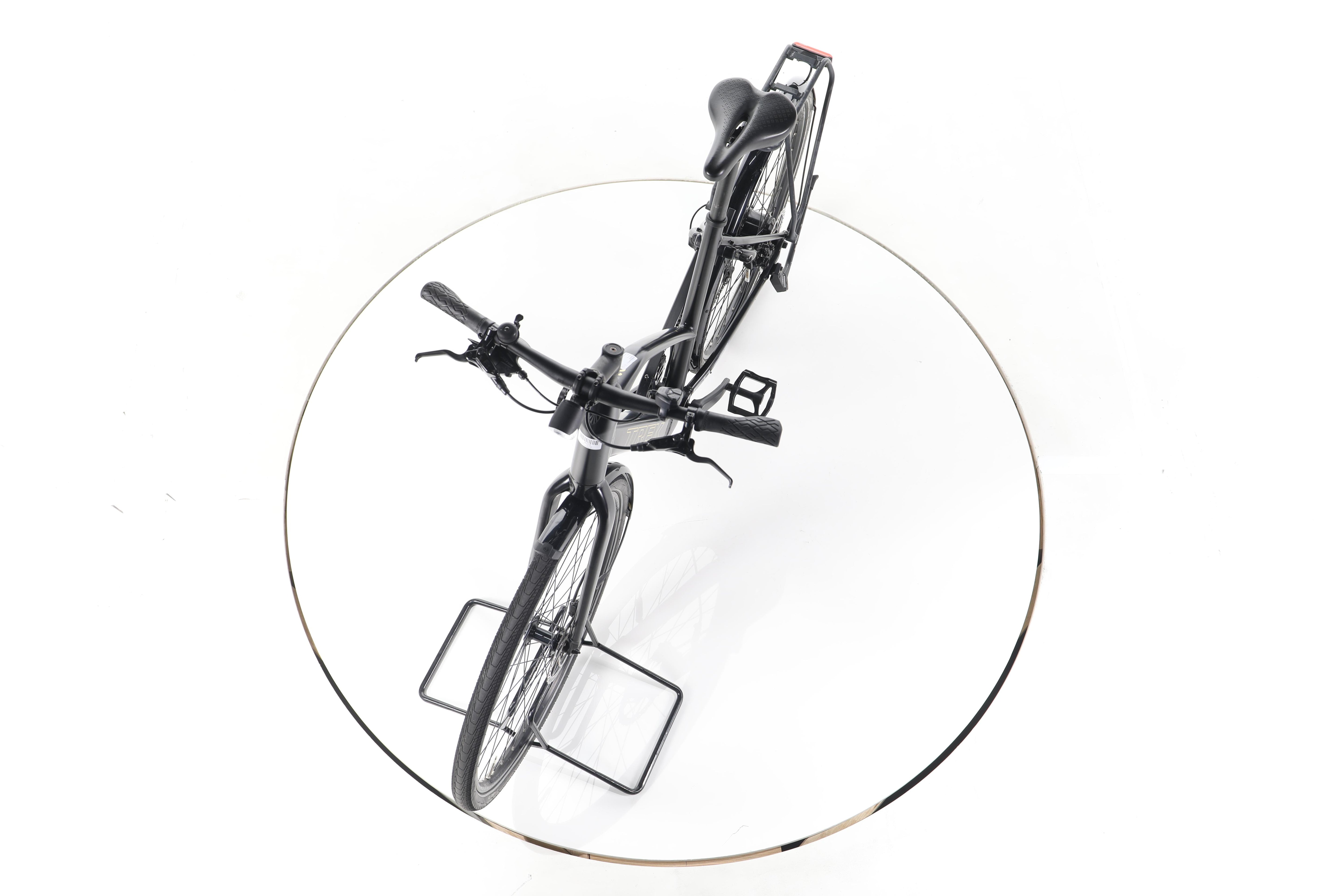 Trek FX+ 2 Stagger E-Bike - Image 17