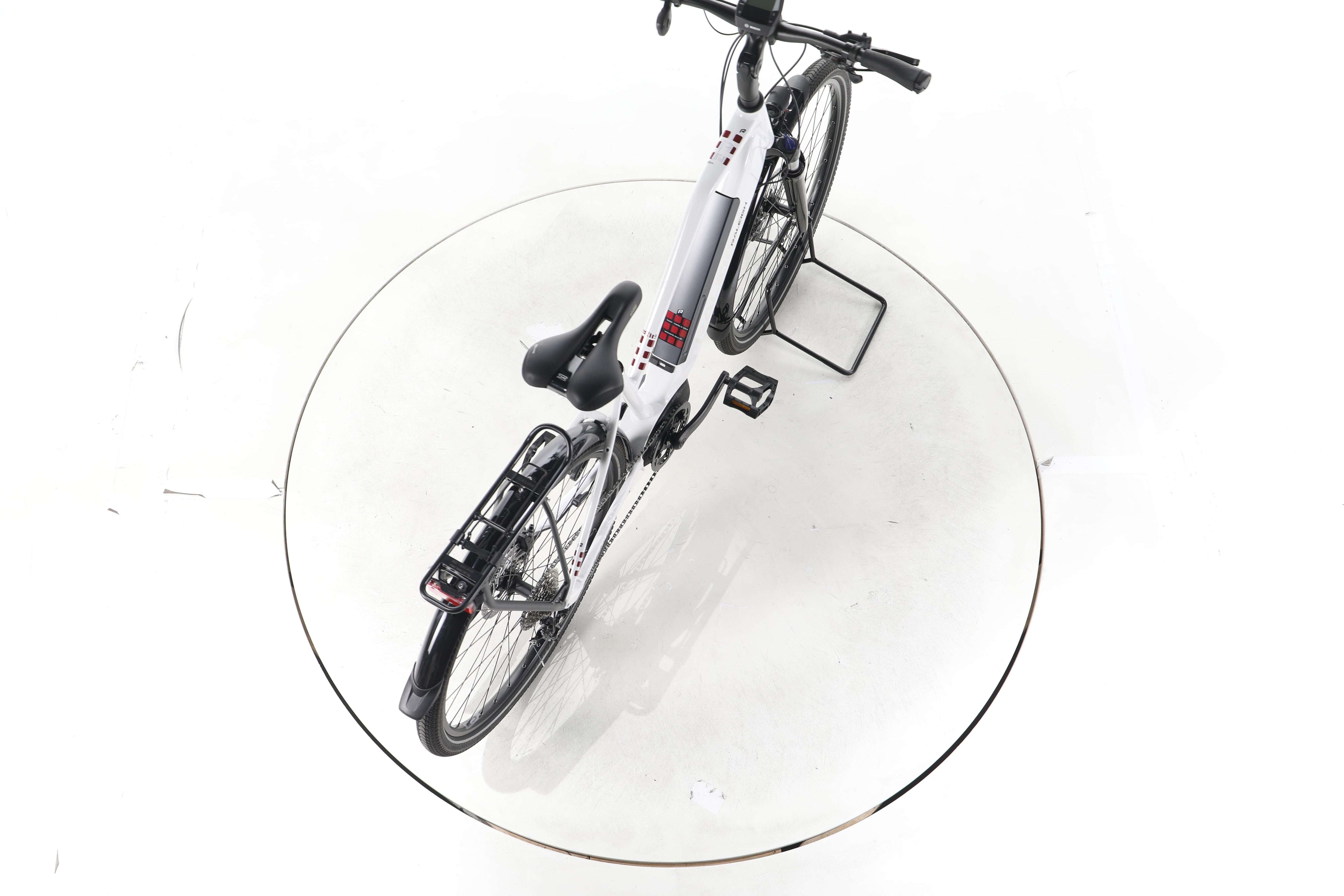 Raleigh Kent 9 Trekking E-Bike - Image 23