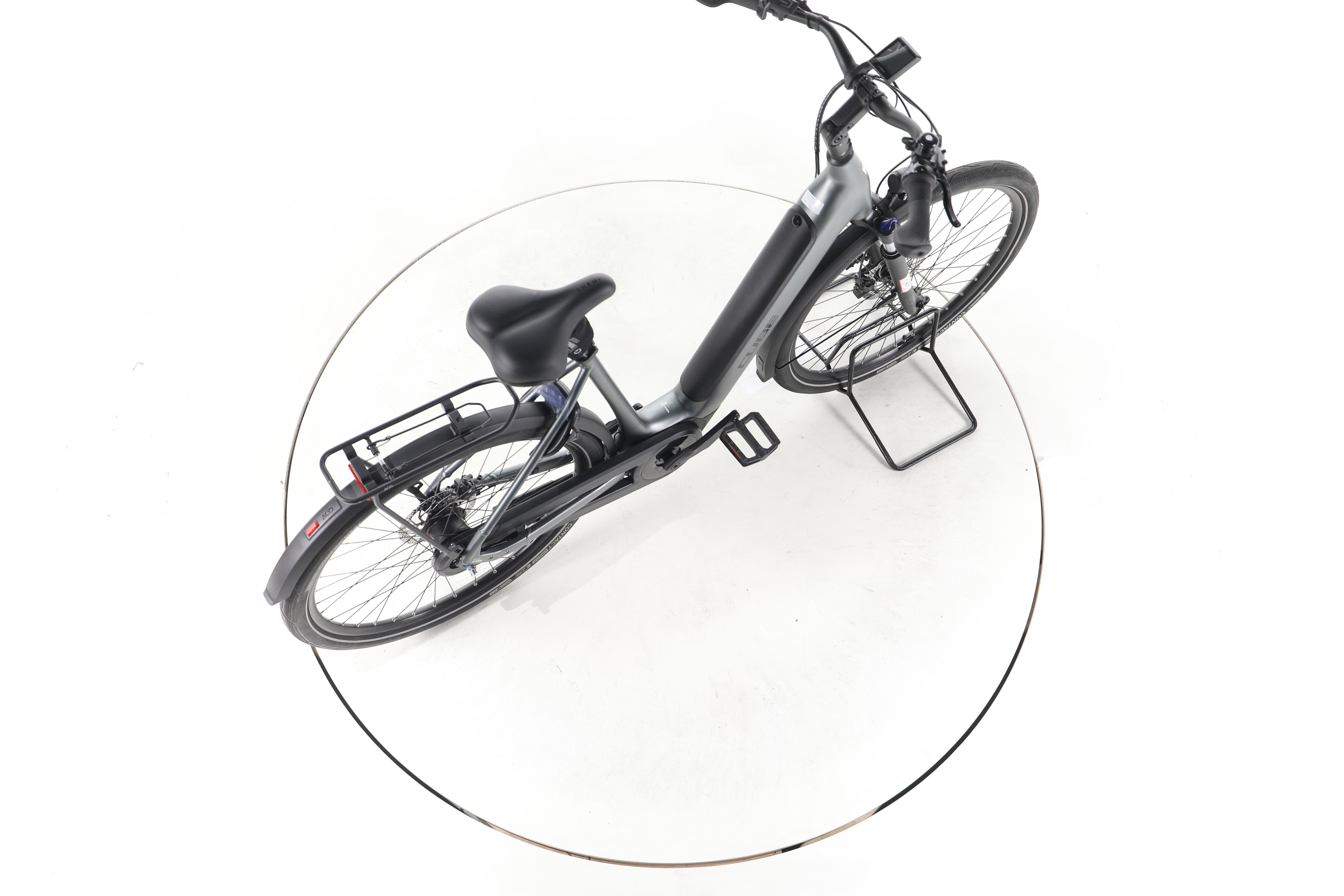 Cube 23 SUPREME HYBRID PRO City E-Bike Tiefeinsteiger - Image 24