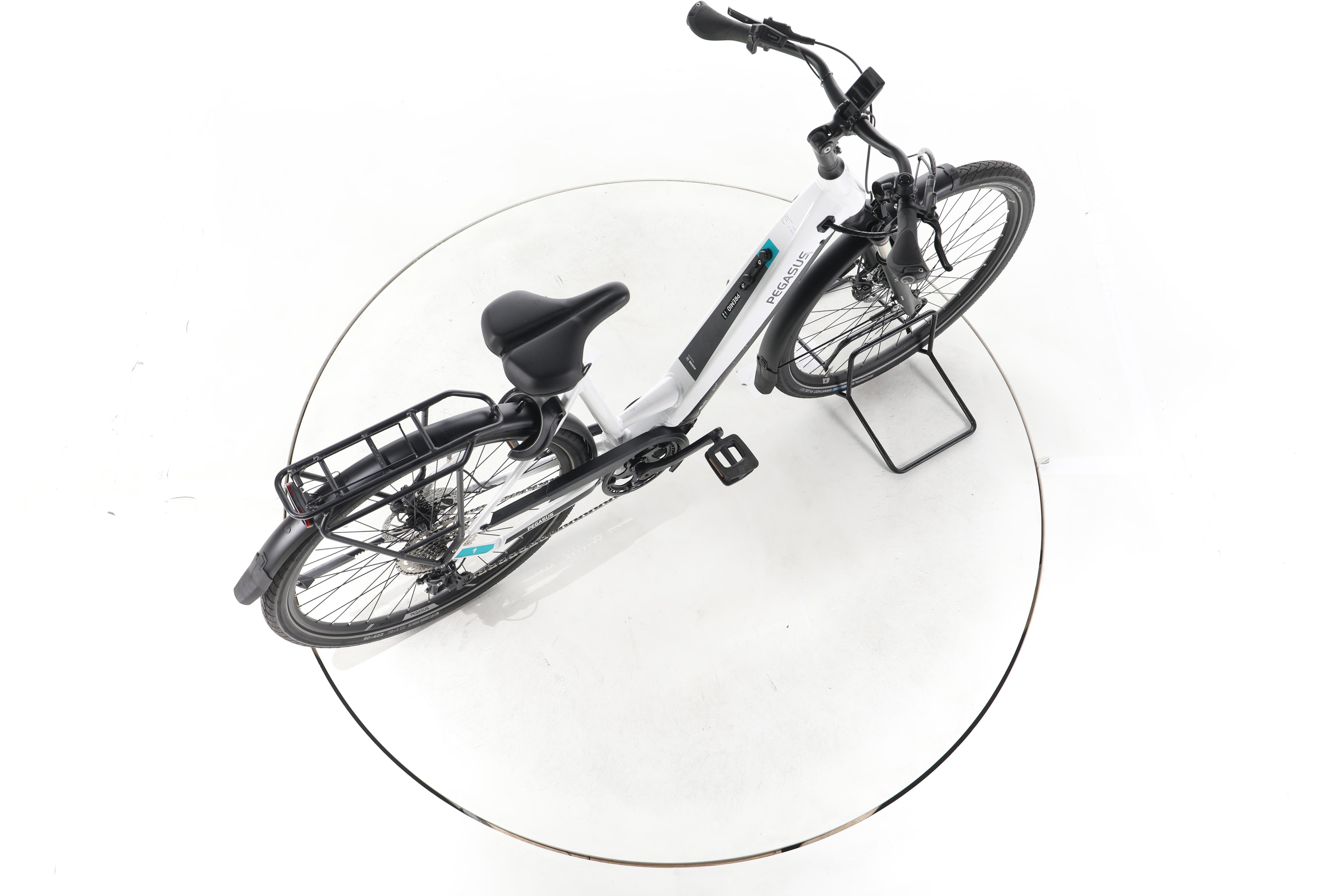 Pegasus Premio EVO 10 Lite Trekking E-Bike Tiefeinsteiger - Image 24