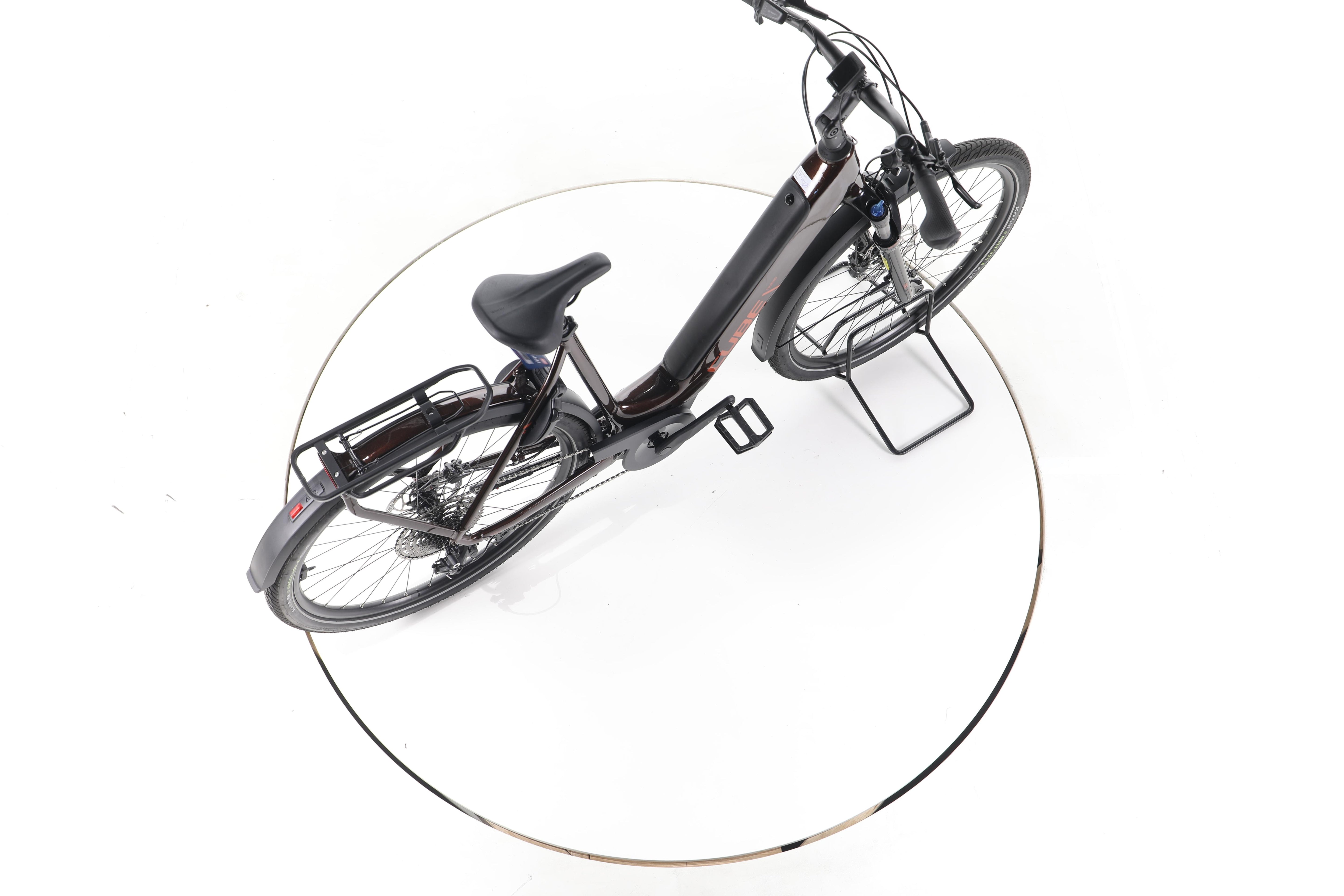 Cube Touring Hybrid Pro Trekking E-Bike Tiefeinsteiger 2025 - Image 24